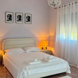 Folini House、Magaziáのホテル