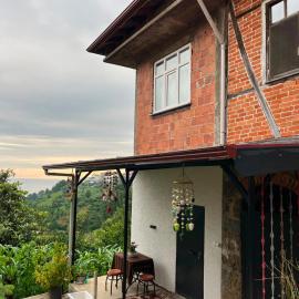 Lori Hostel - The House Where Green and Blue Meet, hotel a Yeniyol