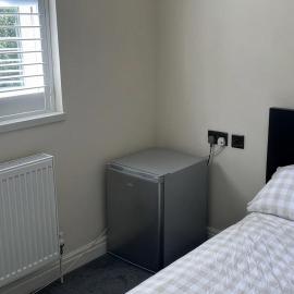 Double Room Private Bathroom Parking South Croydon, hotel u gradu Addington
