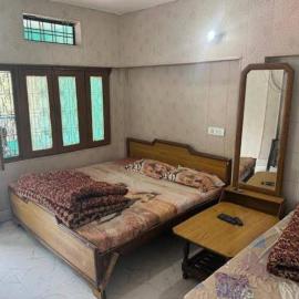 Hotel Sunil Lodge, hotel a Gaurikund
