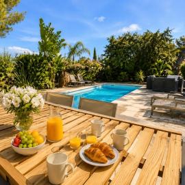 Haut de Villa Bianca - Spacious - Quiet, hotel a Saint-Raphaël