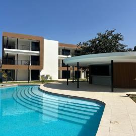Tanji Cliffs Beachside Residence, hotel i Tanji