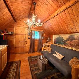 The Dapper Duck Log Cabin, Hotel in Cosby