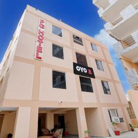 Hotel O M3M Paradise, מלון בBhiwadi