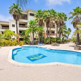 Bon Bida Trupial with stylish interiors and a shared pool in Hato