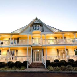 밀링턴에 위치한 호텔 Plantation Oaks Suites & Inn Millington