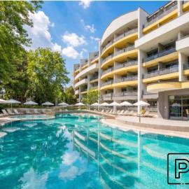 Hotel Perunika, hotel em Golden Sands