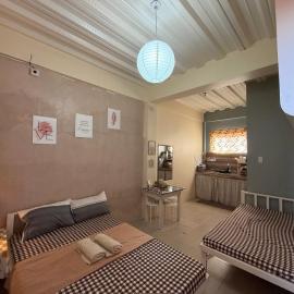 Maru Vibe Studio unit