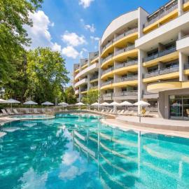 Hotel Perunika, готель у Золотих Пісках