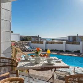 Coast Unit 3, Peaceful Langebaan Lagoon Retreat, hotel in Langebaan