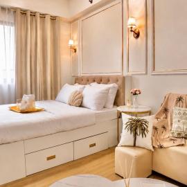 LuxeInn, hotel Trece Martires városában