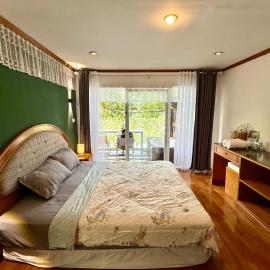 Ban Mali Cafe & Riverside Stay, ξενοδοχείο σε Ban Chang