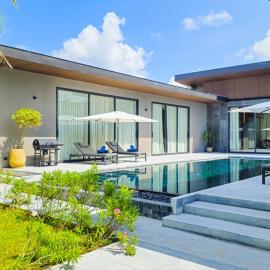 Ultra Luxury 4BR Pool villa by Sea Central C5