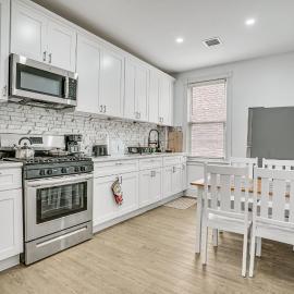 Near NYC Transit! Modern Gateway Region Apt