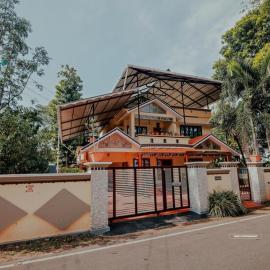 JC Homestay Kollam- Near to Sambranikodi Island