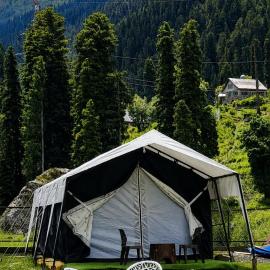 Last village comping agency, hotel u gradu Sonamarg