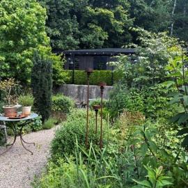 Garden Living next to Ästad Vingård