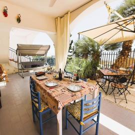 La Giummara Sul Mare by Holiday World, hotel v destinaci Case San Marco