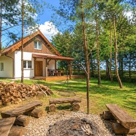 2 Bedroom Stunning Home In Zalewo, hotel em Zalewo