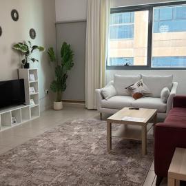 SPACIOUS 3 Bedroom Apartm Beach Front (Side View)