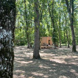 Tiny housse, hotell sihtkohas Conne-de-Labarde