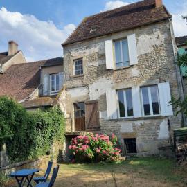 Maison Corbigny، فندق في Corbigny