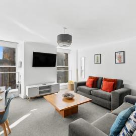 Henry's Apartment on Commercial Street
