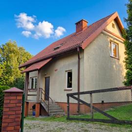 Rodzinny dom w Rożnowie Duży Ogród i Zabawki