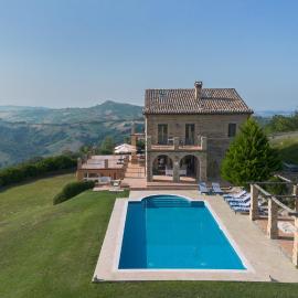 Villa Broad Lea - Private Pool & Amazing Landscape View