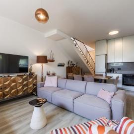 Holiday Villa Patio & Free Parking by PikHost