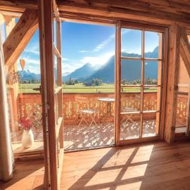 Chalet Herbst, хотел в Лофер