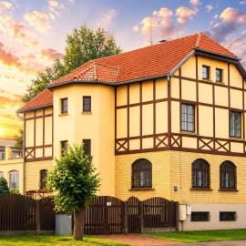 Villand Hotel with Free Private Parking and Self Check In, hotel a Riga