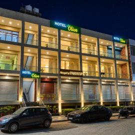 Hotel Olive Sunny Enclave, Near Airport Road, Mohali, hotell i Kharar