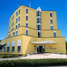 Hotel Belmondo Leipzig Airport, hotel a Wiedemar