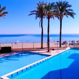 Paraíso Frente al Mar con Hidromasaje Piscina y Minigolf