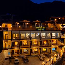The kempty Fall Resort, Mussoorie - Lavish & Luxury Stay, hotel u gradu 'Mussoorie'