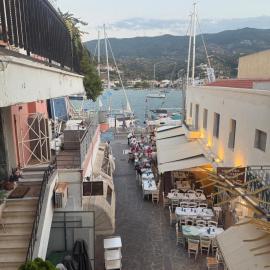 Traditional House 1-Min Walk to Poros Port