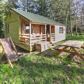 Cedar Cabin - Uk51503، فندق في رينغوود