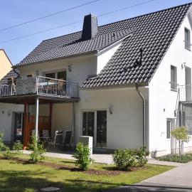 Haus Werder Wohnung 2 mit Kamin, hotel in Zinnowitz