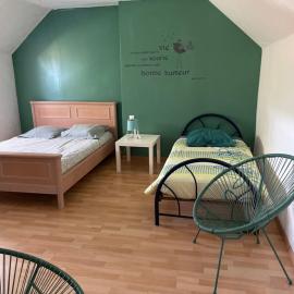 Les Prunus 3 personnes, hotel a Clermont-Créans