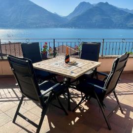 2-Bedroom Lakeview Apartment Mastena Belvedere, hotel v destinácii San Siro
