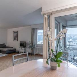 Apartment house Lötschberg, hotel em Naters