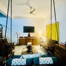 Fernwood stays, hotel in Haidar Sāhibgūda