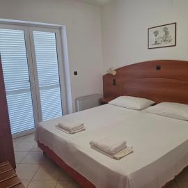 Apartment Keti - Mandre, hotel en Mandre