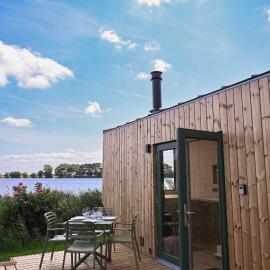 Green&Tiny Hideaway Eider - Tiny House Pioneer 5, hotel u gradu 'Süderstapel'