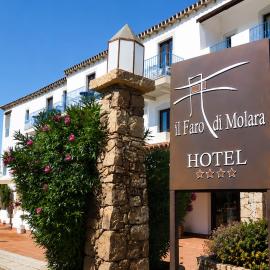Hotel il Faro di Molara, hótel í Porto San Paolo