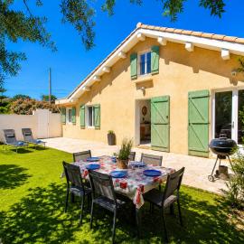 Villa Papillons Narbonne 'Jardin & Clim' 'Proche Centre & Plages', hotel in Narbonne