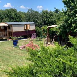Bastide de montchamp – hotel w mieście Malataverne