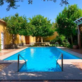 Casa rural Vía del Tranvía, ξενοδοχείο σε La Zubia