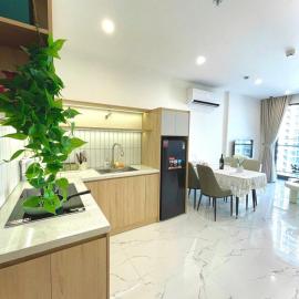 Hana Homestay, hotel in Long Bình
